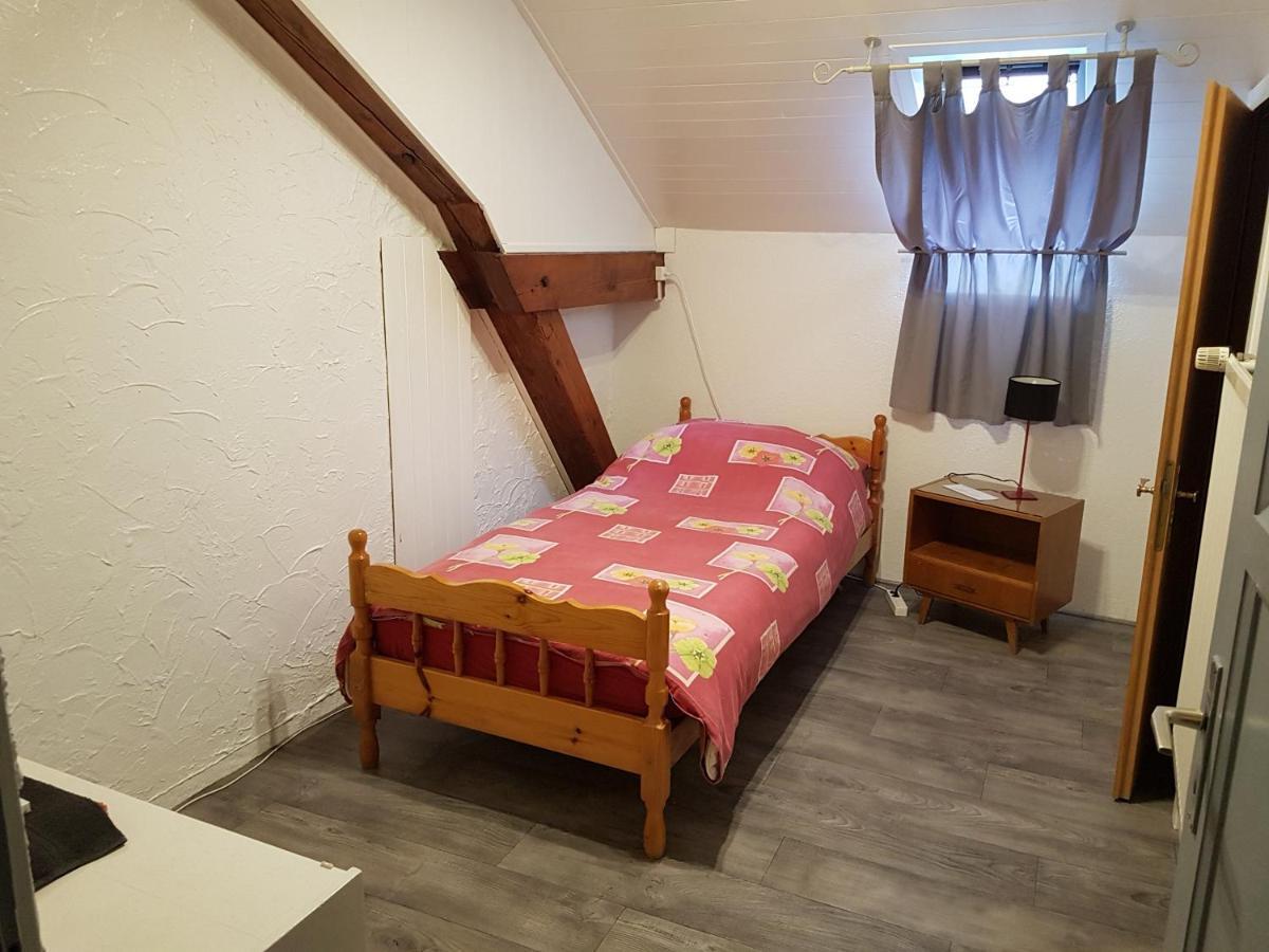 Hotel De La Gare, Vendlincourt Zimmer foto